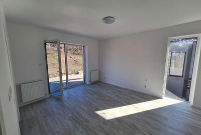 Casă cu 3 camere cu Teren 600 Mp în Dezmir - 1