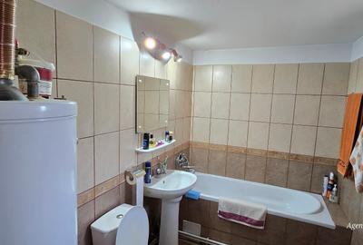 Casa caramida in Costesti - 13
