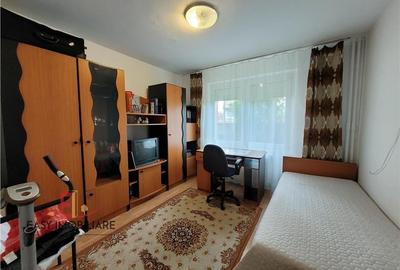 Apartament 3 camere , 7 Noiembrie , Zona Unic , 2 Bai - 4