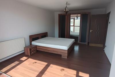 Apartament cu 3 camere decomandat în Central - 8