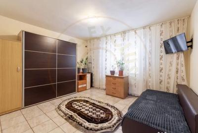 Casă cu 5 camere cu Teren 1044 Mp în Căteasca - 2