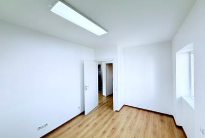 Apartament cu 4 camere semidecomandat în Unirii - 3