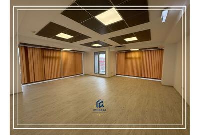 Birou, de 52 mp, în Central - 3