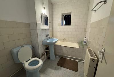 3 cam, 74 mp. decomandat, fara imbunatatiri, et.4, acoperis, Cuza Voda - 8