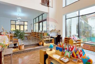 Casă cu 17 camere cu Teren 853 Mp în Pipera - 1