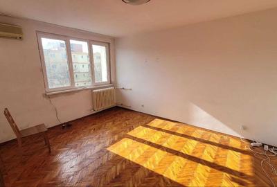 Casă cu 2 camere decomandat în Central - 2