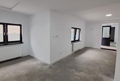 Casă cu 3 camere cu Teren 320 Mp în Central - 9