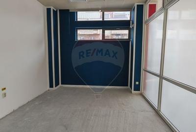 Birou, de 450 mp, în Central - 4