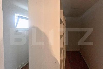 Spațiu comercial, de 65 mp, în Central - 3