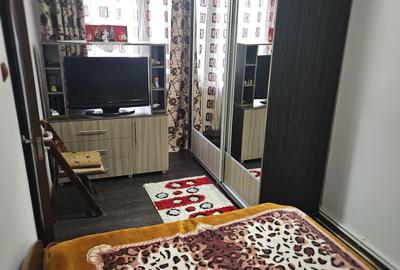 Apartament cu 3 camere semidecomandat în Central - 5