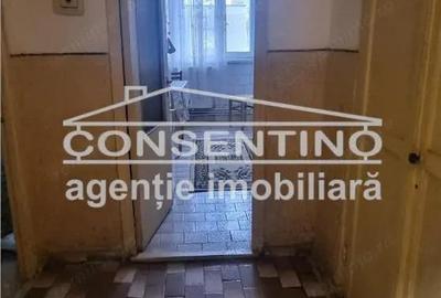 Se vinde apartament cu 2 camere confort1 , liber , cart . Micro XIV - 3