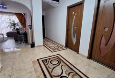 Apartament cu 3 camere decomandat în Narcisa - 1
