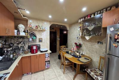 Apartament 4 camere, 96 mp utili, 2 băi, 2 balcoane - Zona Dristor  V5 - 17