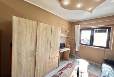 Garsonieră decomandată, mobilată în Soarelui - 2