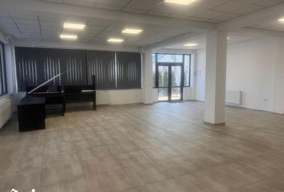 Spațiu comercial, de 115 mp, în Central - 5
