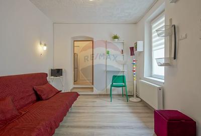 De vanzare 2 camere, ultracentral - Str. Poarta Schei, Ideal Airbnb - 2