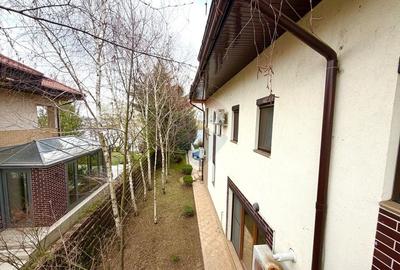 Casă cu 9 camere cu Teren 721 Mp în Crevedia - 30