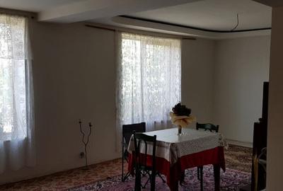 Casă cu 5 camere cu Teren 1200 Mp în Central - 10