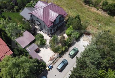 Vila de vanzare, cu 6 camere, 230 mp, zona Samurcasi - 5