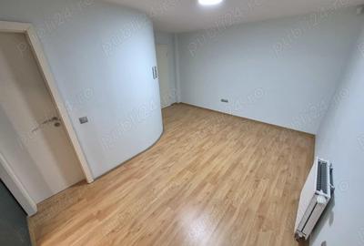 2 Cam-Aradului-1 Min Iulius Town-68 MP-Balcon 10 MP-Parter-Centrala-110.000 Euro ! Neg ! - 6