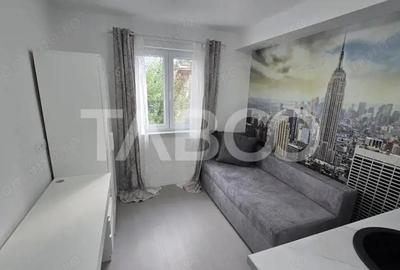 Garsoniera renovata la prima inchiriere etaj intermediar Lupeni - 3