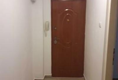 Spațiu comercial, de 61 mp, în Micro 17 - 1