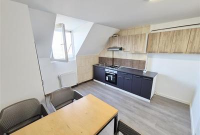 Apartament cu 3 camere decomandat în Copou - 9