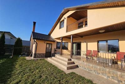 CASA  P + M CU TEREN  DE VANZARE TARGU OCNA IN EXCLUSIVITATE