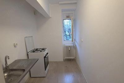 Garsonieră decomandată în Exterior Vest - 3