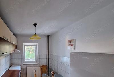 Apartament cu 3 camere decomandat în Torontalului - 4
