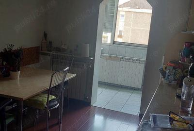 Vand apartament 3 camere - 3