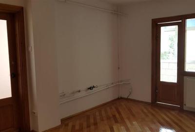 Apartament 2 decomandat, etaj 2, CT - Rovine - 4