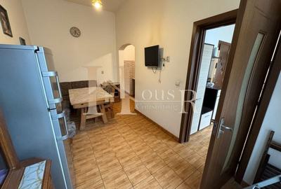 Cladire istorica.Centrala proprie.Curte amenajata cu spatiu verde - 10