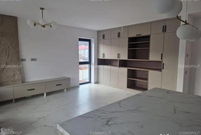 Apartament cu 3 camere decomandat în Răcădău - 4