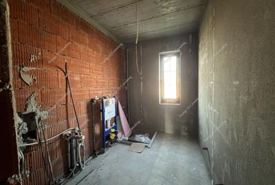 Duplex cu 4 camere cu Canalizare în Dumbrăvița - 16