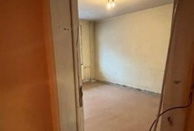 Apartament cu 4 camere decomandat în Astra - 4