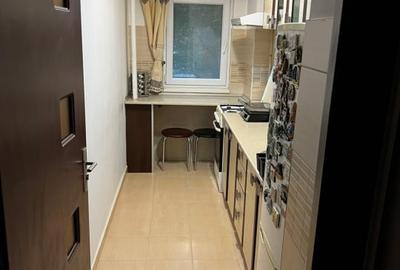 Garsonieră decomandată, mobilată în Tei - 5