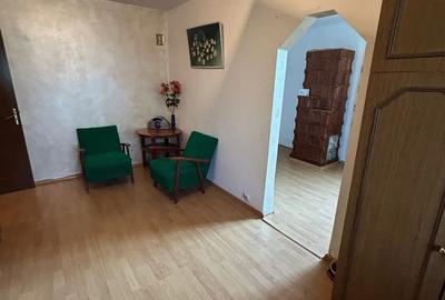 De vanzare apartament cu 2 camere si balcon, etaj 2, zona Piata Mica, 38.500 euro - 2