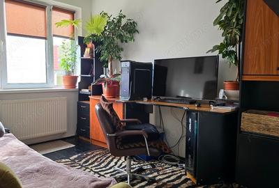 Apartament cu 4 camere decomandat în Progresul - 15