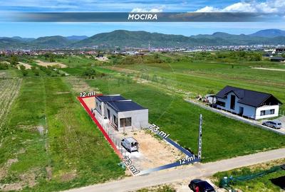 Casă individuală cu 5 camere cu Teren 900 Mp în Mocira