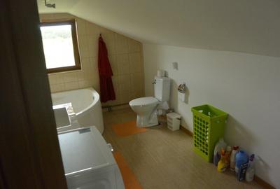 Casa P+E, la 15 km de Poiana Lacului, finisata, mobilata,  teren 7500mp, - 6