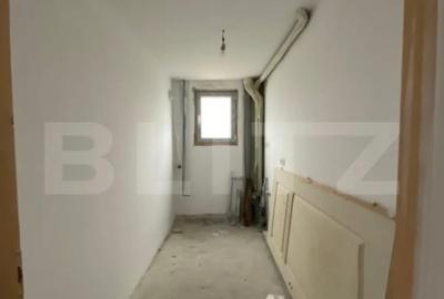 Casă cu 7 camere cu Teren 1500 Mp în Central - 9