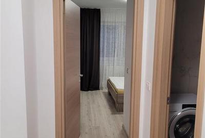 Apartament cu 2 camere decomandat, mobilat în Tractorul - 9