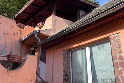 Casa de Vanzare - 3 camere, curte, 2 terase si gradina - 8