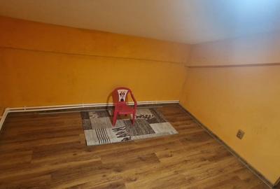 Apartament cu 3 camere decomandat în Bariera Vâlcii - 3