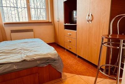 Garsonieră decomandată în Central - 4