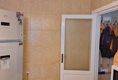 Casă cu 5 camere cu Canalizare în Central - 7
