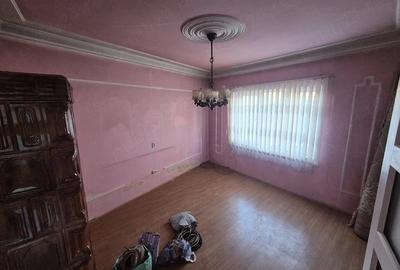 Casă cu 3 camere cu Teren 200 Mp în Decebal - 7