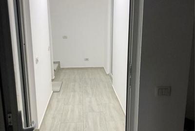 Casă cu 4 camere în Roșu - 2