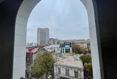 Apartament cu 6 camere decomandat, mobilat în Universitate
